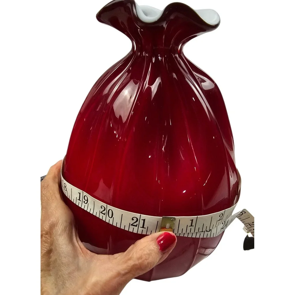 Vtg Pilgrim Glass Red Cased Glass Ribbed Sack Vase Ruffled Handkerchief Rim